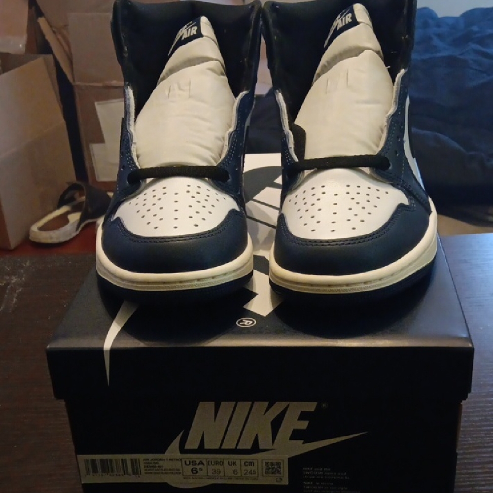 Jordan 1 Retro High OG "Midnight Navy" M6.5/W8 NEW W/OG BOX - Picture 4 of 9